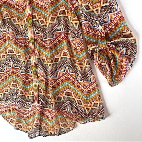 Fig and Flower V Neck Chiffon Geometric Aztec Print M - Picture 4 of 16
